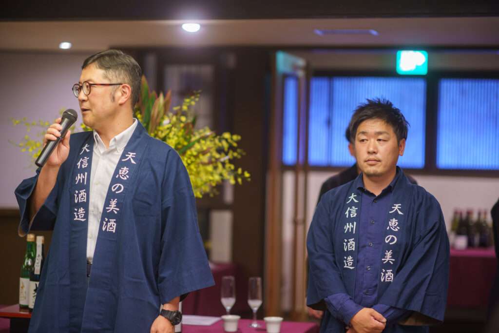 大信州　醸造長と小林さん