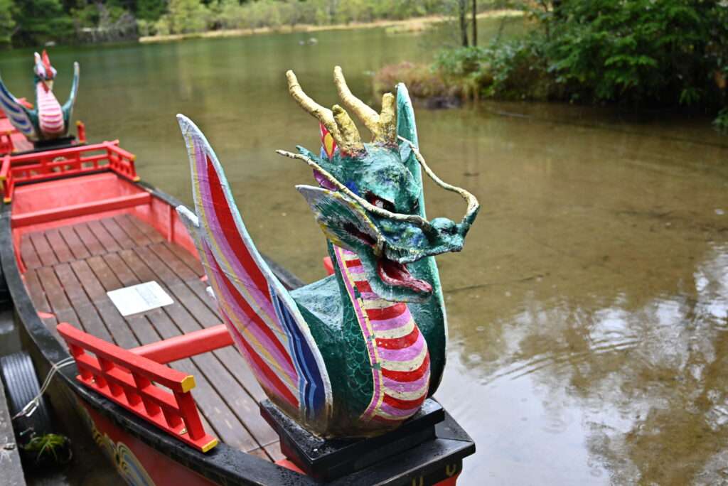 明神池穂高神社奥宮例大祭　龍の首