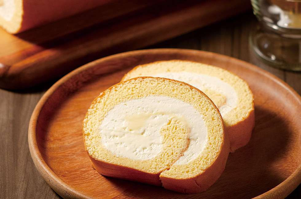 信州産蜂蜜のロールケーキ「片倉養蜂場」の信州産アカシア蜂蜜使用