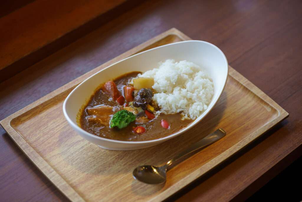 五千尺キッチン　スパイシーポークカレー　五千尺ホテル上高地料理長監修
